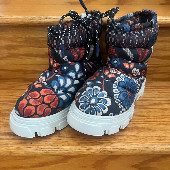 Farm Rio Floral Patterned Boots - Picture 2 of 4